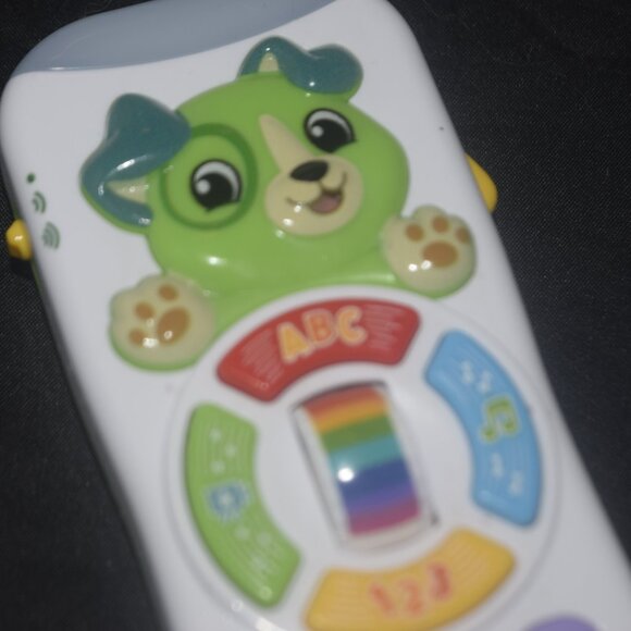 LeapFrog Channel Fun Learning Remote - Picture 2 of 3